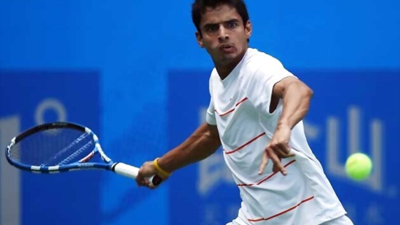 Sanam sets up final clash against Enrique
