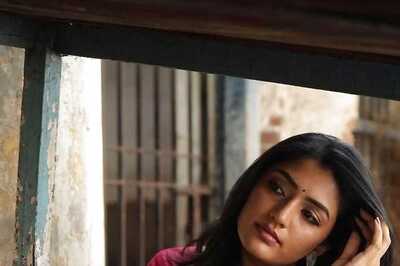 Actress Eesha Rebba Leaves Fans Guessing, Keeps Rumoured Boyfriend Under Wraps