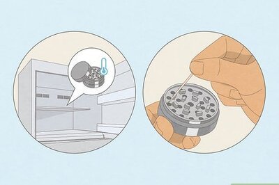 How to Clean a Metal, Plastic, or Acrylic Weed Grinder