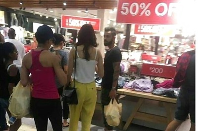 Virat-Anushka Become The Butt of Jokes on Twitter After Shopping During A 50% Off Sale
