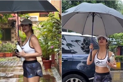 Sexy! Malaika Arora Turns Heads In A Sports Bra and Shorts As She Gets Papped At Her Yoga Class; Watch
