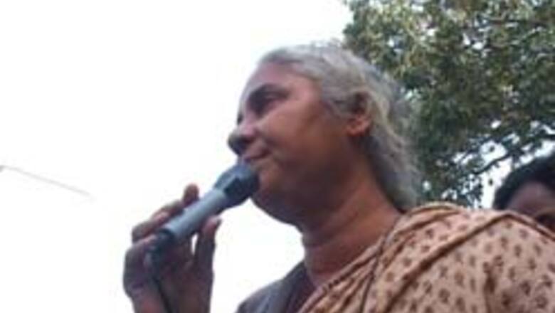 Patkar arrested en route to Singur