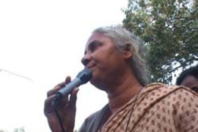Patkar arrested en route to Singur