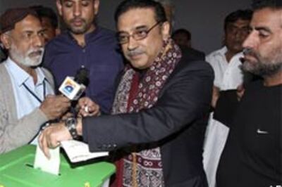 Frontrunners for Pakistan prime minister's post | Poll diary