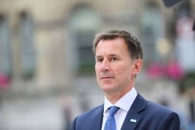 UK PM Hopeful Jeremy Hunt Urges Rival Boris Johnson to Stop Avoiding Scrutiny like a 'Coward'
