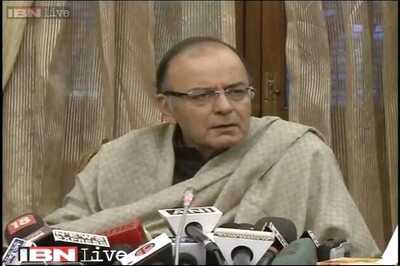 Finance Minister Arun Jaitley denies pressuring RBI to cut rates