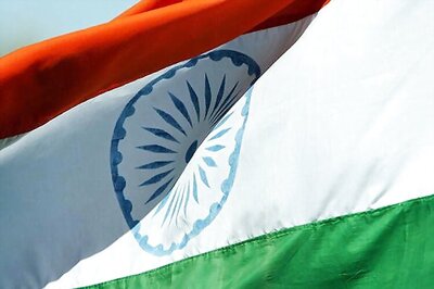 Deoband asks Muslims to hoist tri-colour at homes