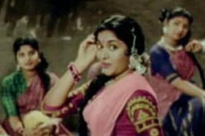 Vyjayantimala revels in colourful glory of Naya Daur