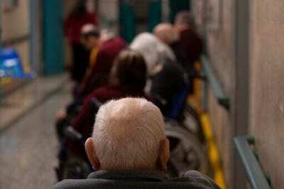 Italy Enters 3-day Easter Lockdown Amid Vaccination Snags