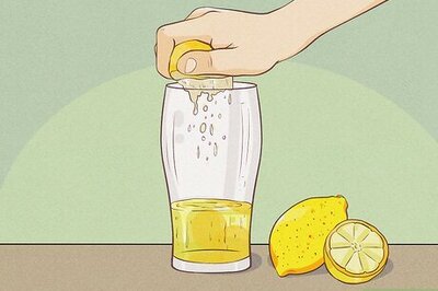 How to Lighten Your Hair Without Using Bleach