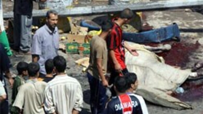 30 killed in café bombing in Iraq