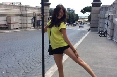 Anushka Sharma flies to Istanbul for shooting 'Dil Dhadakne Do'