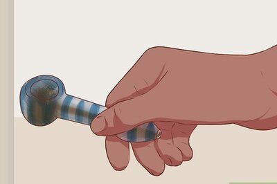 How to Clean Resin from a Glass Pipe