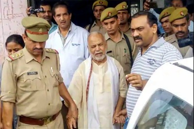 Chinmayanand Rape Case: Law Student Facing Perjury Charges Fails to Appear in Court