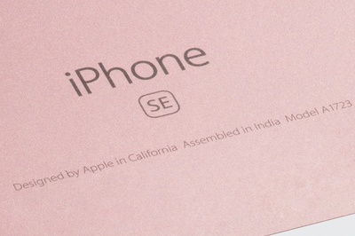 Apple Begins Selling iPhone SE Again on Clearance Store, Starting at $249