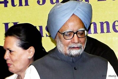 PM, Sonia in Jaipur; 'Aadhar' to be integrated