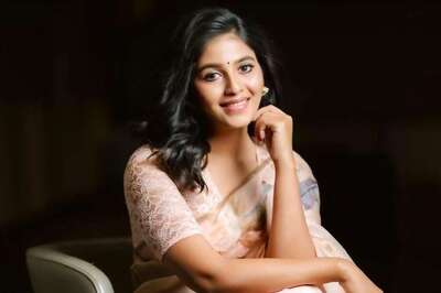 Actress Anjali's White Suit And Dupatta Is Perfect Sangeet Wear