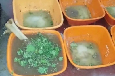 In Lucknow, Daddy Chicken Soup Is The Go-to Place For Piping Hot Stew During Winters