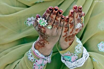 Cellular services cut for four hours in Pakistan