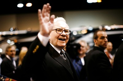 Warren Buffett Resigns as Gates Foundation Trustee, Donates Another $ 4.1 Billion for Philanthropy