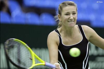 Azarenka, Kirilenko in final of Kremlin Cup