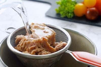 How to Make a Tuna Sandwich