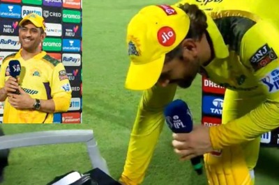 Dhoni Increases Volume of Speaker as CSK Fans Go Berserk During IPL Post-Match Ceremony