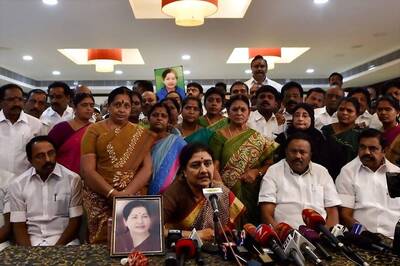 Falsehoods of Rebels, Rivals: Sasikala on MLAs 'Held Hostage'