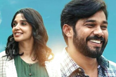 Priyan Ottathilanu: Lyrical Video of Neraane Is Now Out