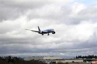Boeing 787s have a software bug that could shut off the plane mid-air