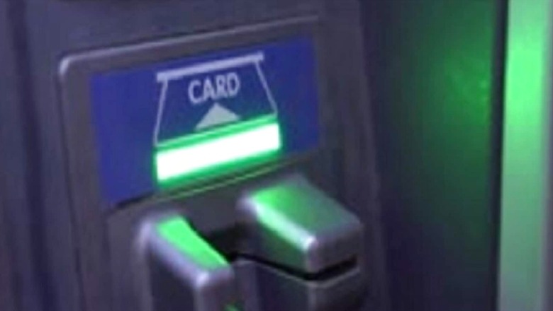 News18 Evening Digest: Man Gets Stuck Behind ATM Machine During Theft Attempt in TN & Other Top Stories