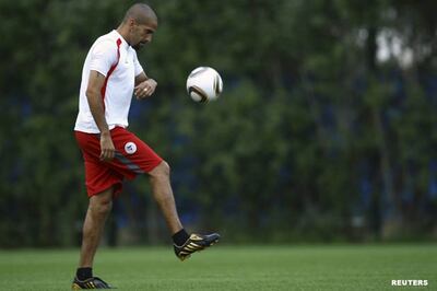 Veron questions Maradona's World Cup tactics