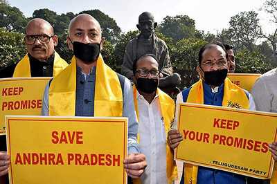 Chandrababu Naidu Calls for Peaceful Protests Across Andhra to Press for Special Status Demand