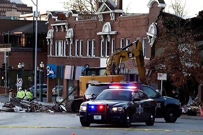 Police: 3 Killed When SUV, Firetruck Collide In Kansas City