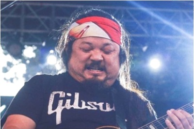 Farhan Akhtar, Vishal Dadlani Pay Tributes to Parikrama Lead Guitarist Sonam Sherpa