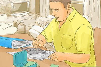 How to Travel on a Tight Senior Budget