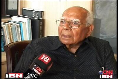Judiciary can't regulate press freedom: Jethmalani