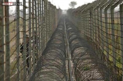 J&K: Pakistan opens fire at 2 Indian posts at LoC