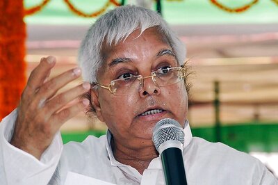 Arrested LK Advani Against Centre's Advice: Lalu Prasad Yadav in Autobiography