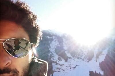 Have you seen these photos of Vikram Prabhu while shooting for 'Wagah' in Kashmir?