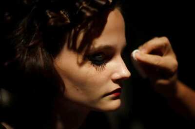 Must Pack Beauty Essentials For Holiday in Mountains