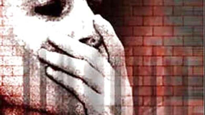 UK: Woman kills self over skin condition