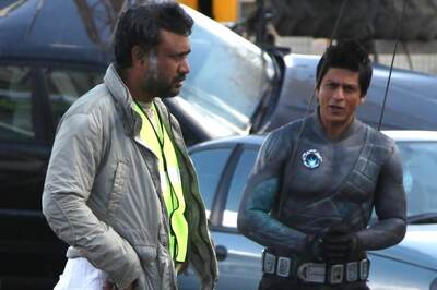 Shah Rukh Khan Fans Demand Ra.One Sequel As Anubhav Sinha Drops Throwback Photo | Check Here