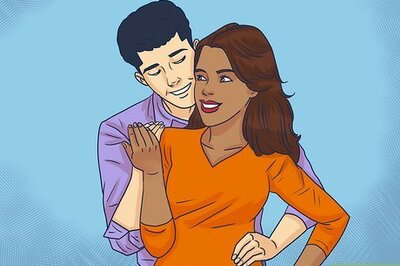 Aries Woman & Pisces Man: Relationship Guide & Compatibility Tips