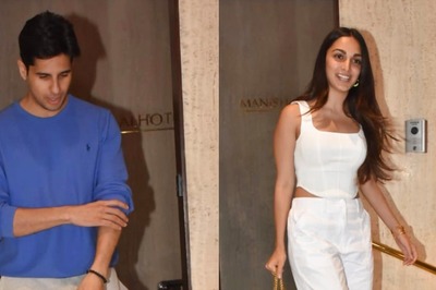 Sidharth Malhotra, Kiara Advani Avoid Paps at Jackky Bhagnani's Bash After Being Spotted at Manish Malhotra's House