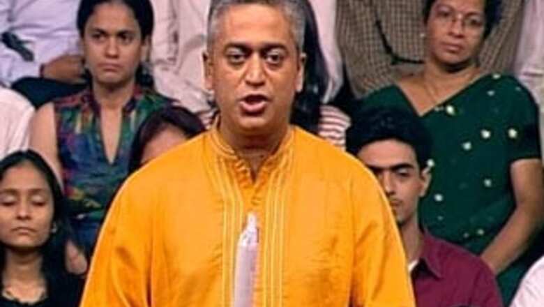 Rajdeep wins best anchor award for Battle for India