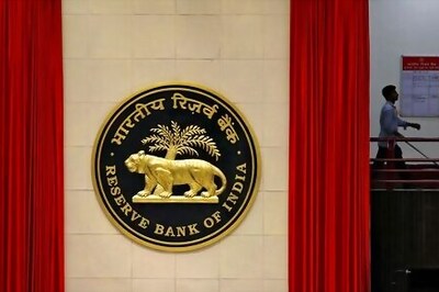 RBI unexpectedly holds rates amid rising inflation