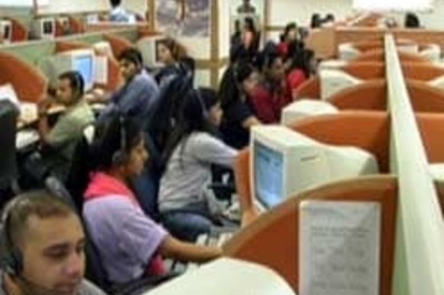 India outpaces China in job growth