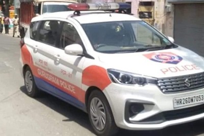 Chilli Powder Thrown at Currency Exchange Agent, As Robbers Escape with Rs 8 Lakh in Gurugram