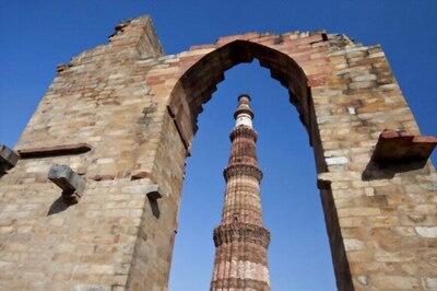 Tourists Can Now Complain About Garbage Around Monuments On 'Swachh Paryatan' App